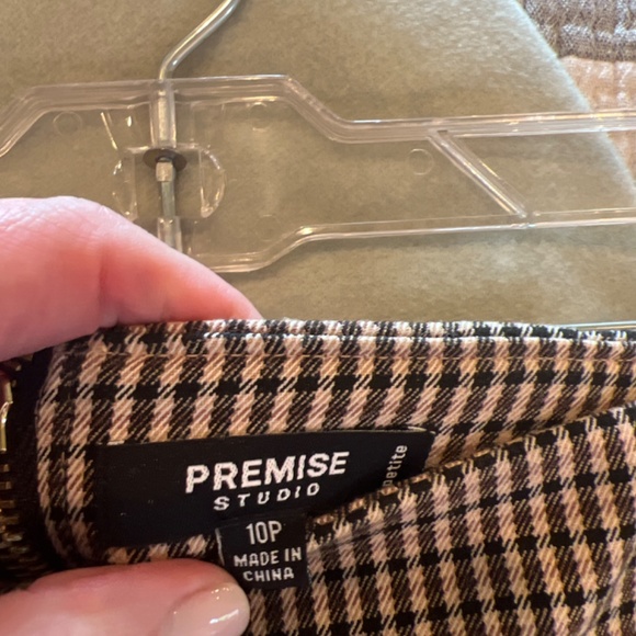 Skirt - Picture 2 of 3